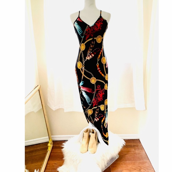Boho sexy Feather, buckle & chain printed slinky stretch side slit maxi dress - Picture 4 of 10